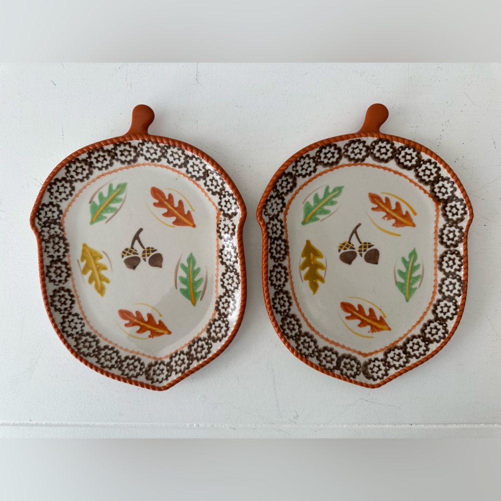 Temptations By Tara Small Acorn Plates ~ Fall ~ Thanksgiving